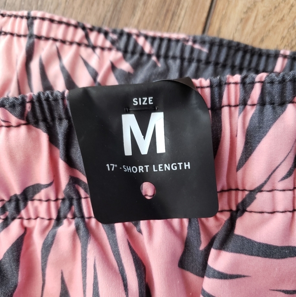 NWT Rip Curl Volley Shorts (M) - Picture 3 of 5